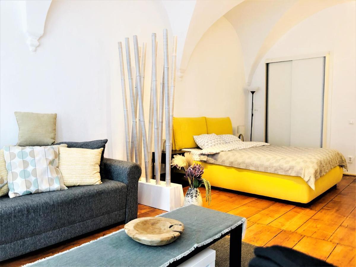 Arcade Apartment Sibiu Bagian luar foto